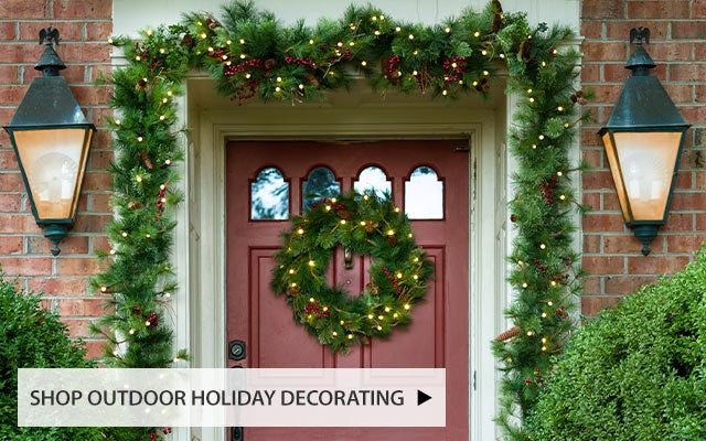 Image of a front door with Blue Ridge Wreath and Garland. Shop Outdoor Holiday Deocrations