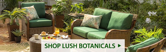 SHOP LUSH BOTANICALS>