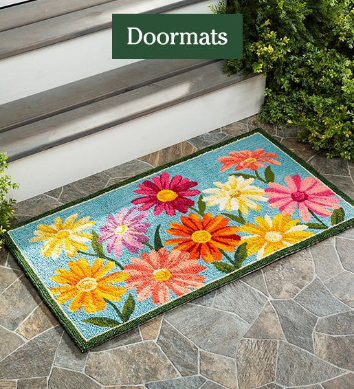 Image of Indoor/Outdoor Hand-Hooked Polypropylene Pastel Posies Accent Rug. Doormats