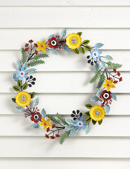 Indoor/Outdoor Floral and Berry Metal Wreath