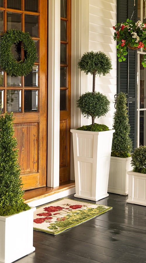 Indoor/Outdoor Faux Boxwood Greenery Accents