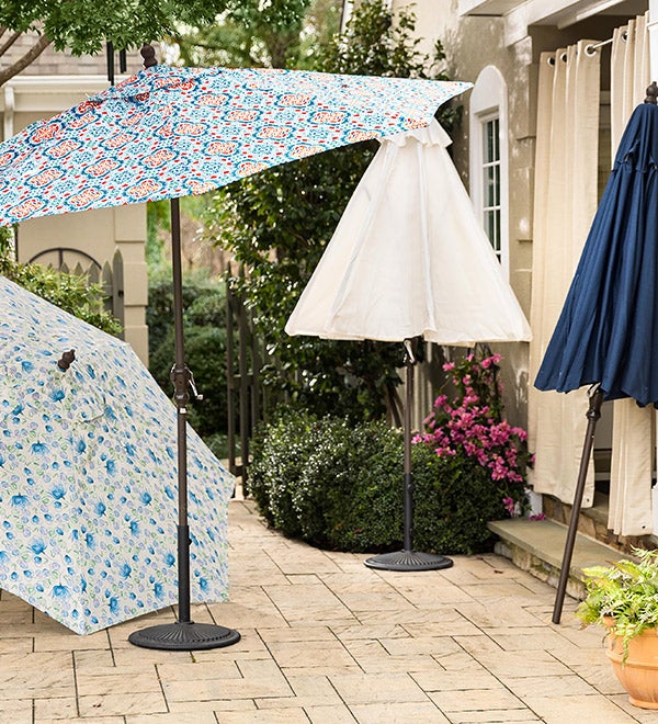 outdoor patio umbrellas