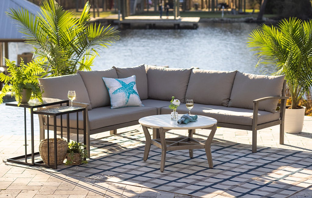 Ridgewind Outdoor Sectional Sofa Seating Set With Cocktail Table