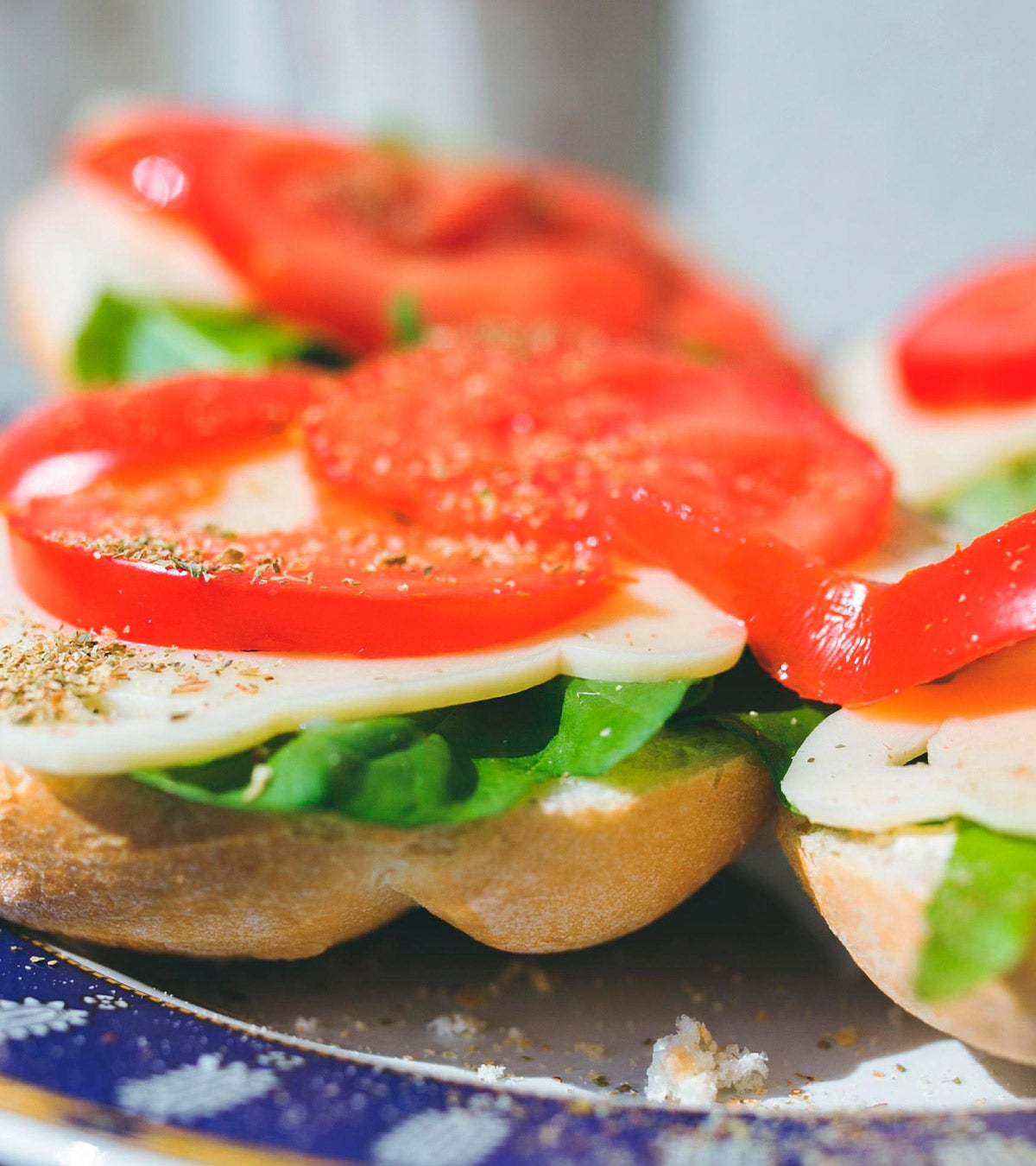 tomato sandwiches